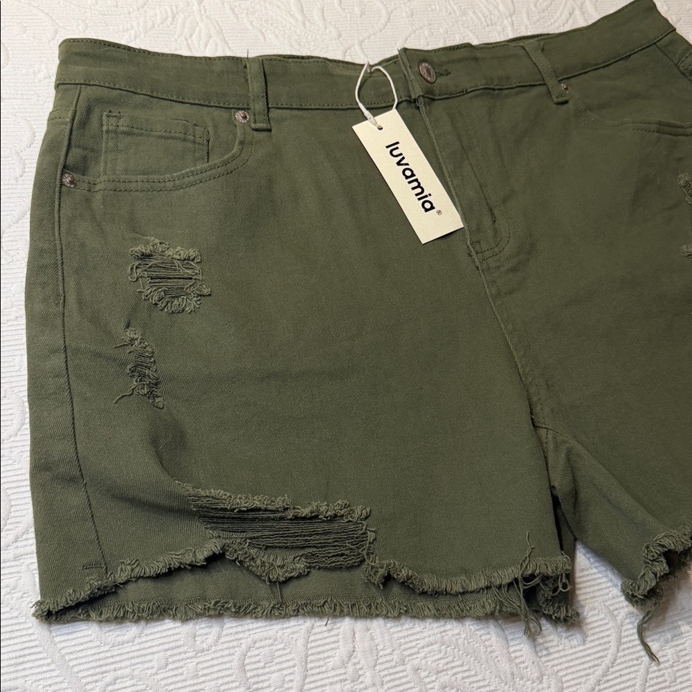 Luvamia Women's Olive Green Distressed Shorts XXL NWT - Picture 3 of 10